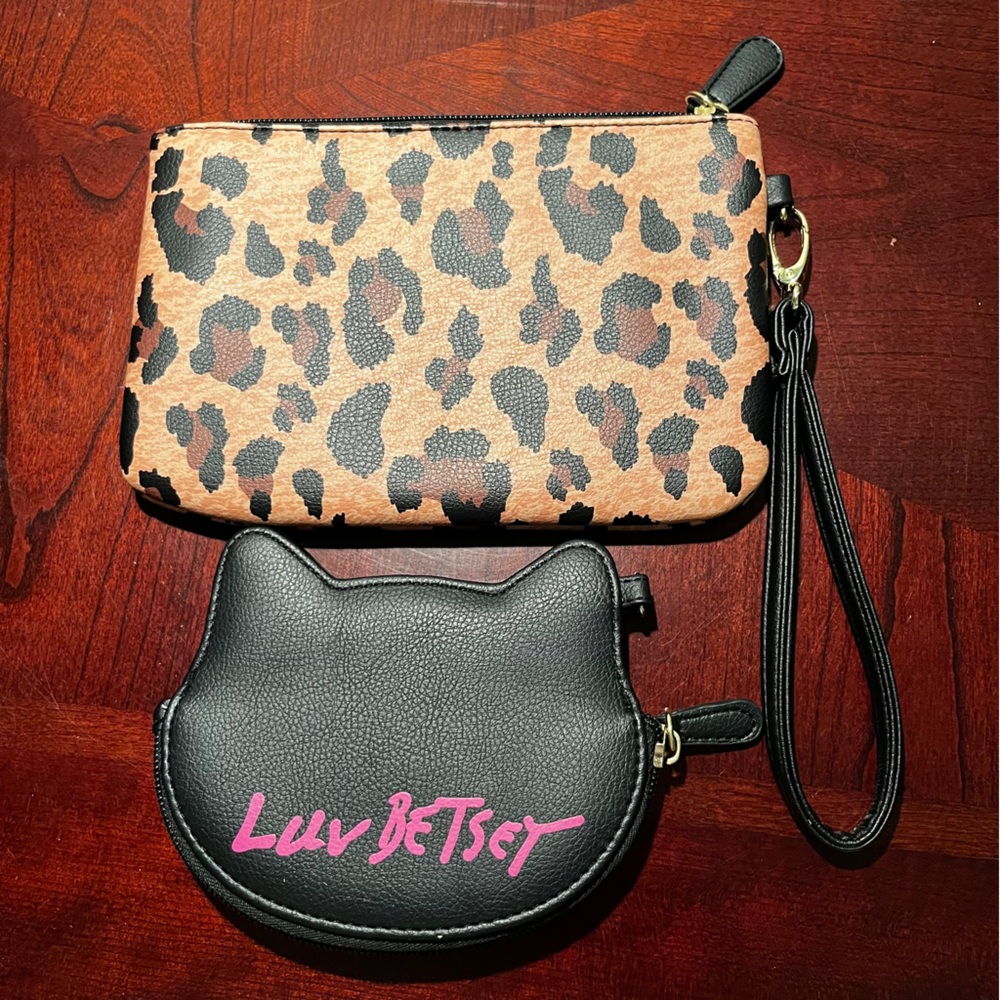 Betsey Johnson Wristlet And Cat Coin Purse - Picture 3 of 8